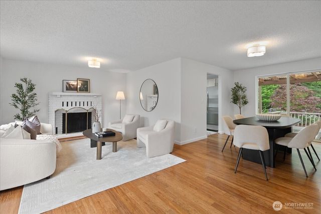 1340 NW Huckle Drive, Bremerton, WA 98311