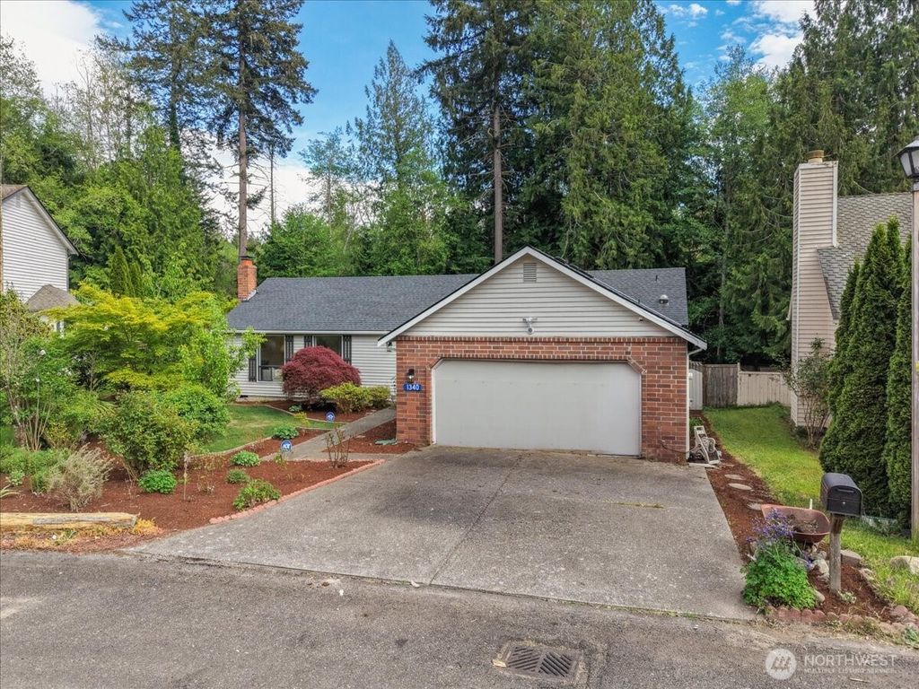 1340 NW Huckle Drive, Bremerton, WA 98311