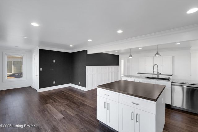 4215 Alton Rd, Louisville, KY 40207