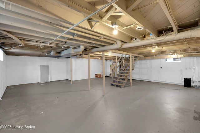 4215 Alton Rd, Louisville, KY 40207