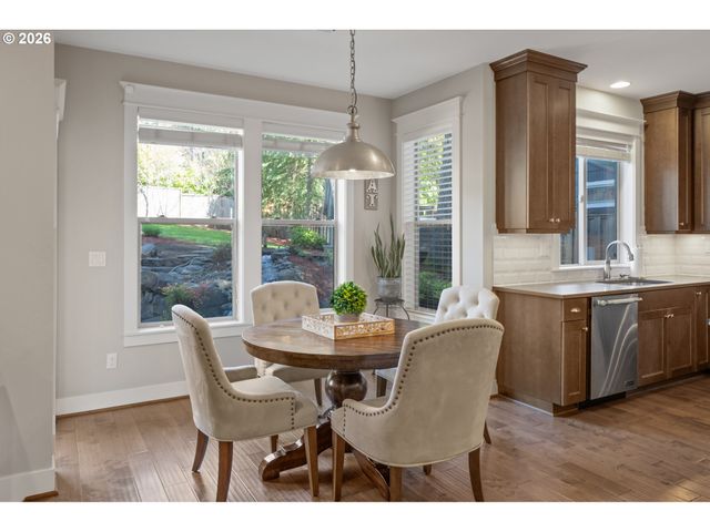 14144 GOODALL Rd, Lake Oswego, OR 97034