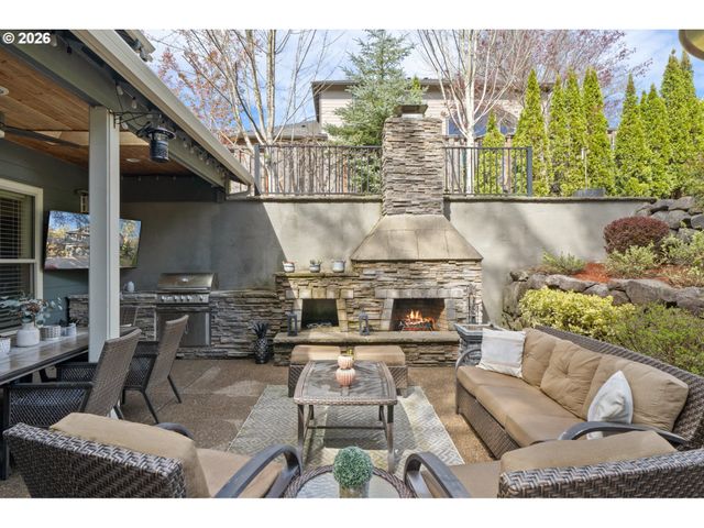 14144 GOODALL Rd, Lake Oswego, OR 97034