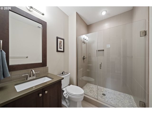 14144 GOODALL Rd, Lake Oswego, OR 97034