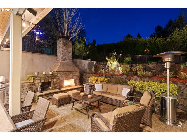 14144 GOODALL Rd, Lake Oswego, OR 97034