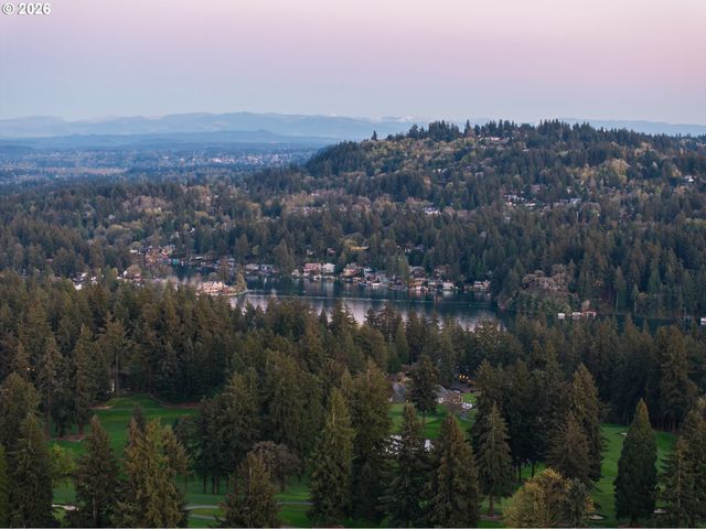 14144 GOODALL Rd, Lake Oswego, OR 97034