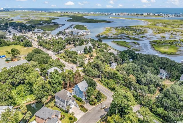 6 Cottage Dr., Murrells Inlet, SC 29576