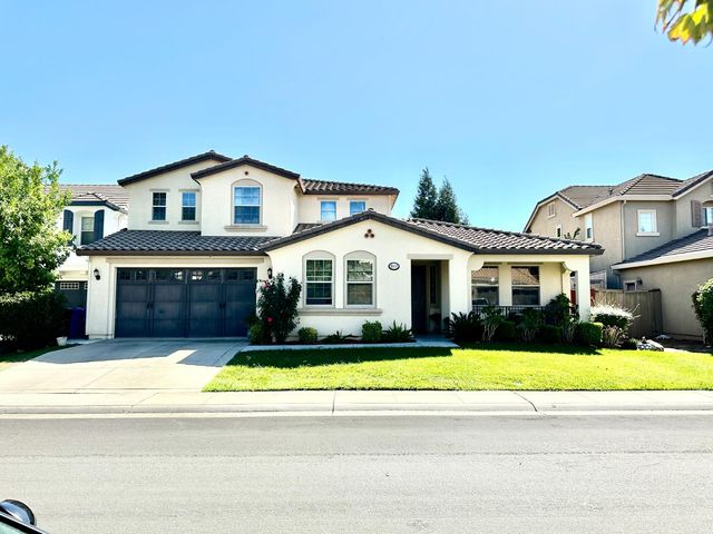 9817 Collie Way, Elk Grove, CA 95757