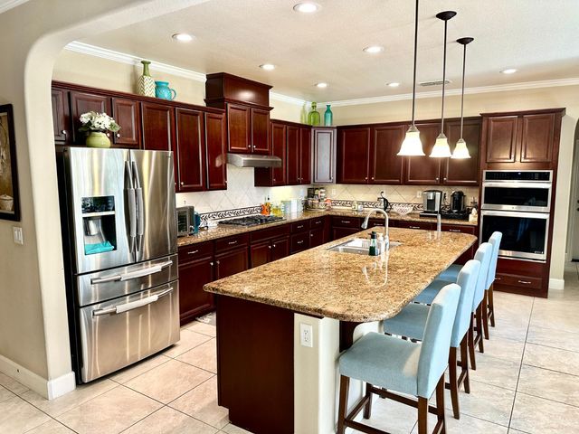 9817 Collie Way, Elk Grove, CA 95757