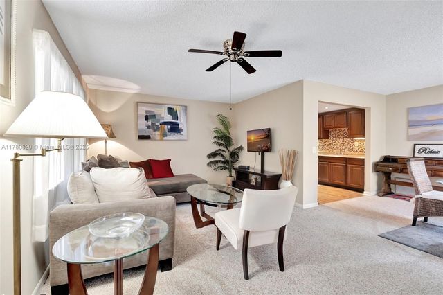 369 Burgundy H 369, Delray Beach, FL 33484