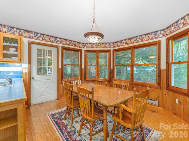 212 Torda Trace, Waynesville, NC 28786