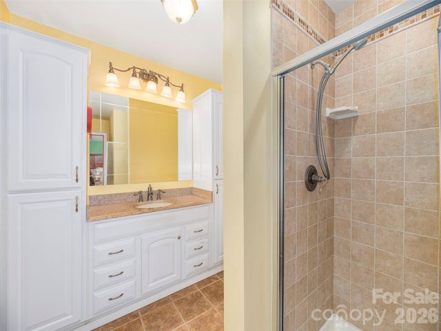 212 Torda Trace, Waynesville, NC 28786
