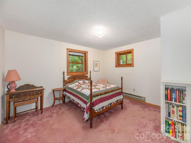 212 Torda Trace, Waynesville, NC 28786