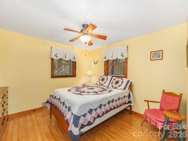 212 Torda Trace, Waynesville, NC 28786