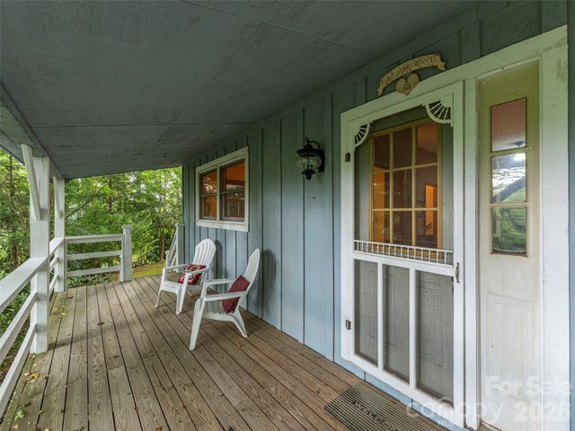 212 Torda Trace, Waynesville, NC 28786