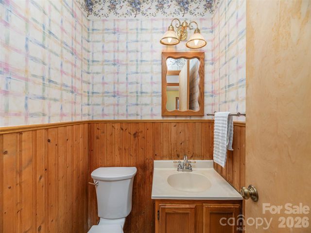 212 Torda Trace, Waynesville, NC 28786