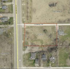 3267 S Center Road, Burton, MI 48519