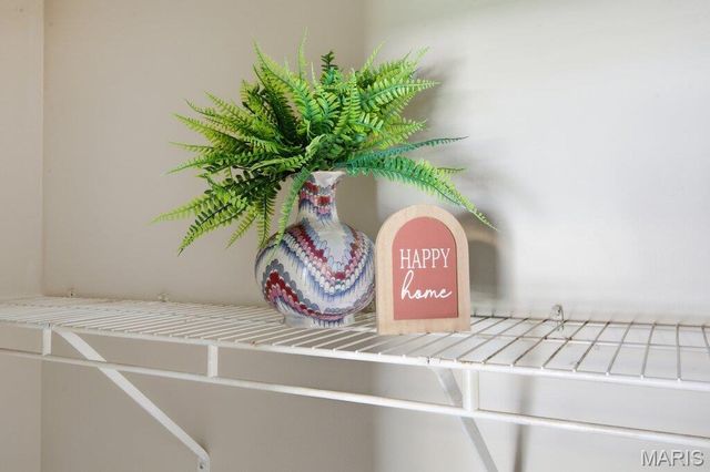409 Fredricksburg Way, Wright City, MO 63390