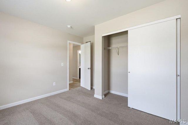 409 Fredricksburg Way, Wright City, MO 63390