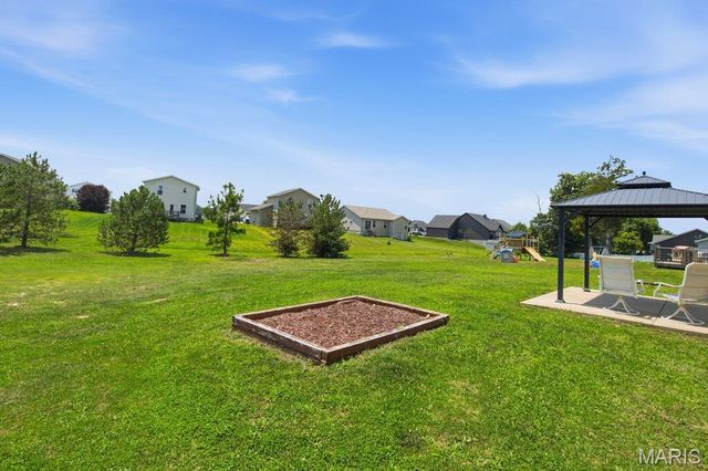 409 Fredricksburg Way, Wright City, MO 63390