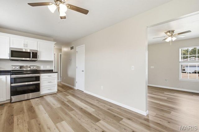409 Fredricksburg Way, Wright City, MO 63390