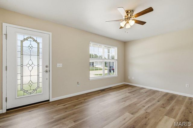 409 Fredricksburg Way, Wright City, MO 63390