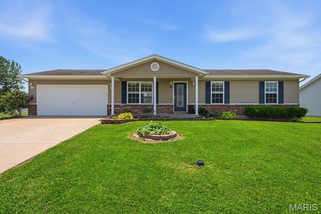 409 Fredricksburg Way, Wright City, MO 63390