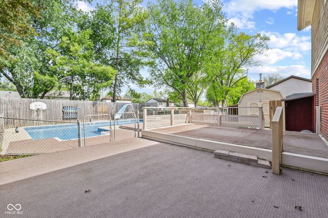 725 Summitcrest Drive, Indianapolis, IN 46241