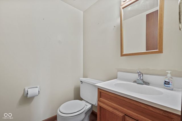 725 Summitcrest Drive, Indianapolis, IN 46241