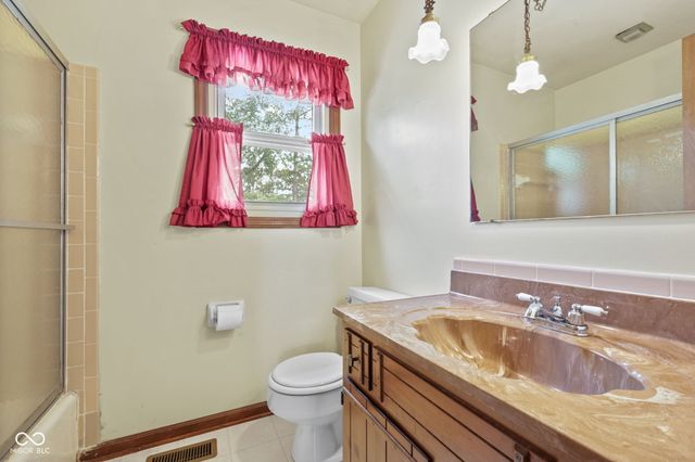 725 Summitcrest Drive, Indianapolis, IN 46241