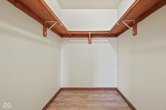 725 Summitcrest Drive, Indianapolis, IN 46241