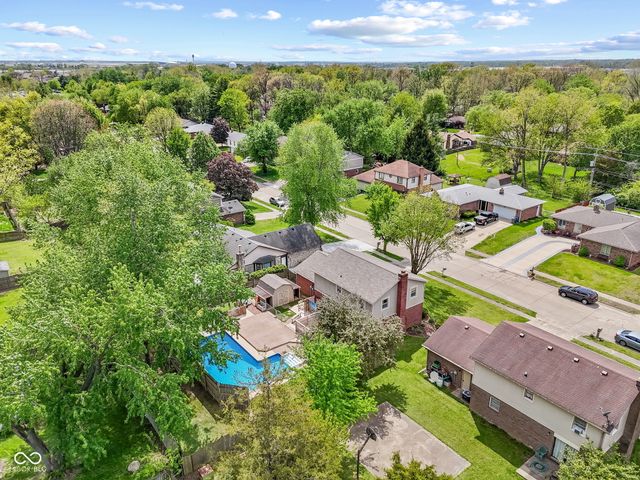 725 Summitcrest Drive, Indianapolis, IN 46241