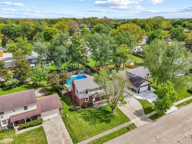 725 Summitcrest Drive, Indianapolis, IN 46241
