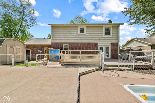 725 Summitcrest Drive, Indianapolis, IN 46241