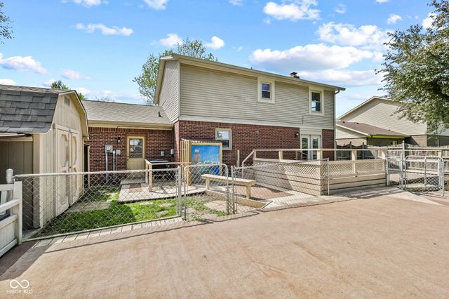 725 Summitcrest Drive, Indianapolis, IN 46241