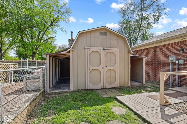 725 Summitcrest Drive, Indianapolis, IN 46241