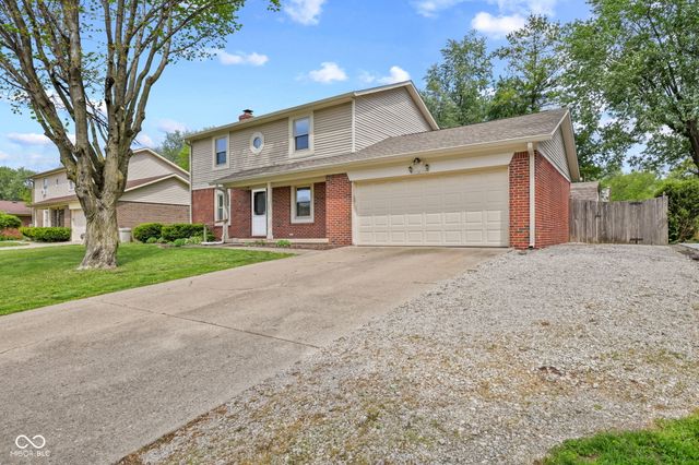 725 Summitcrest Drive, Indianapolis, IN 46241
