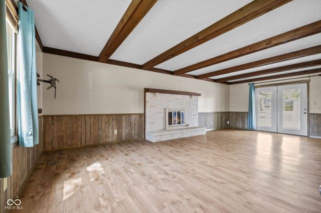 725 Summitcrest Drive, Indianapolis, IN 46241