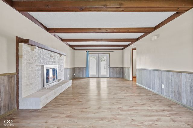 725 Summitcrest Drive, Indianapolis, IN 46241