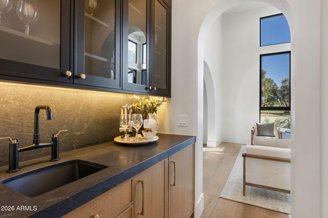 11636 N OAKHURST Way, Scottsdale, AZ 85254