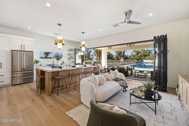 11636 N OAKHURST Way, Scottsdale, AZ 85254