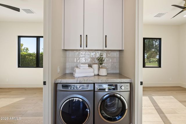 11636 N OAKHURST Way, Scottsdale, AZ 85254