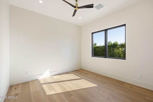 11636 N OAKHURST Way, Scottsdale, AZ 85254