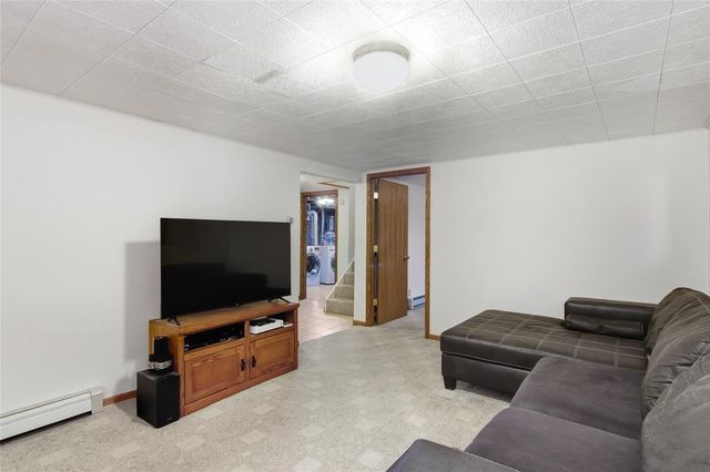 435 S Beach Drive, Altoona, WI 54720