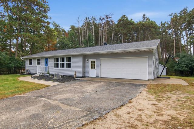 435 S Beach Drive, Altoona, WI 54720