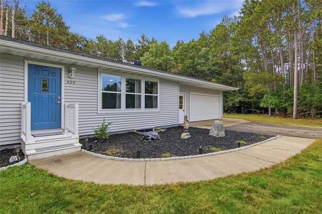 435 S Beach Drive, Altoona, WI 54720