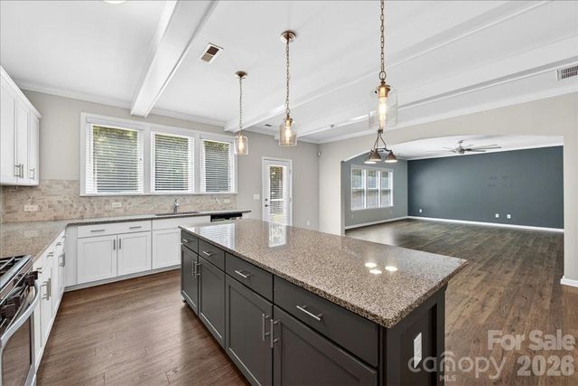 2053 Pine Siskin Court, Fort Mill, SC 29707