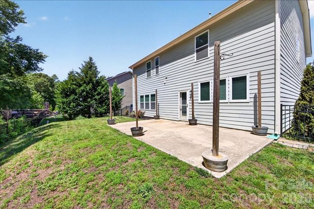 2053 Pine Siskin Court, Fort Mill, SC 29707