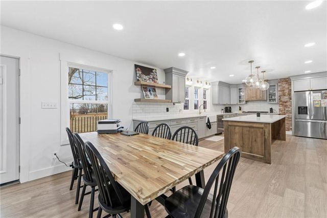 17391 State Route 371 Highway, Faucett, MO 64448