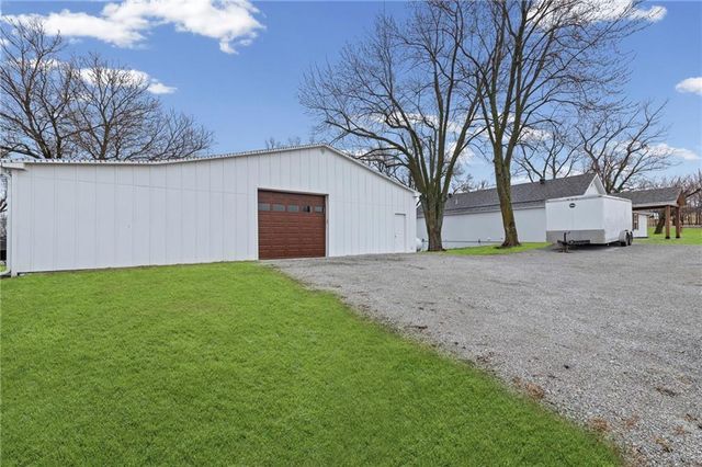 17391 State Route 371 Highway, Faucett, MO 64448