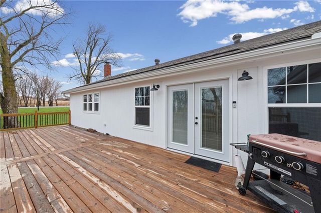 17391 State Route 371 Highway, Faucett, MO 64448